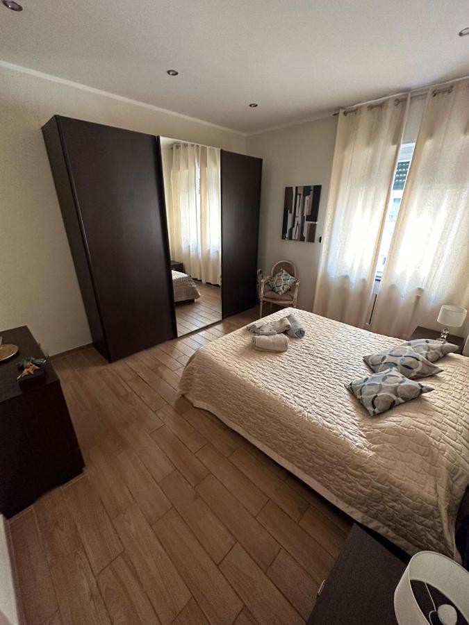 Luxury Center Appartment نوفي ليغوري المظهر الخارجي الصورة